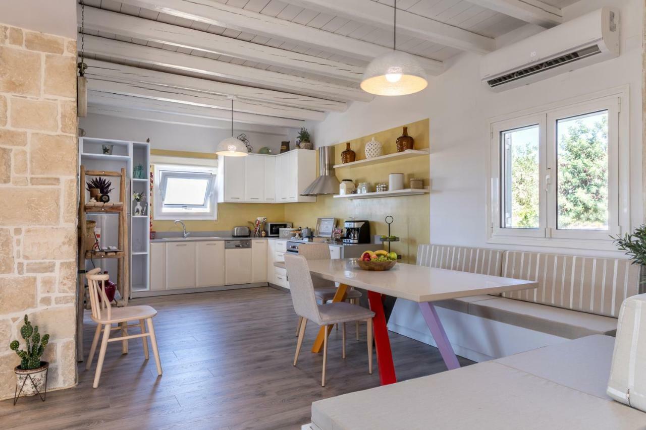 Mangie Villa Hersonissos  Exteriör bild