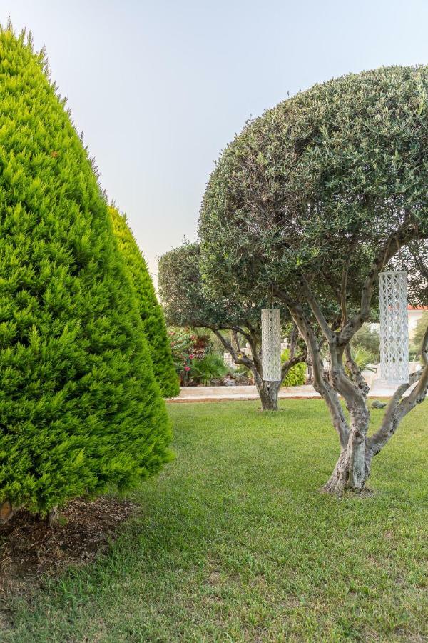Mangie Villa Hersonissos  Exteriör bild